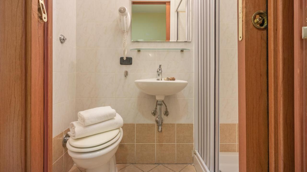 Domenichino Guesthouse * Roma